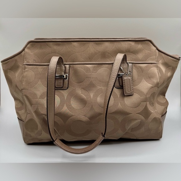 Coach Tan Signature Tote Bag | Very Good Condition - Picture 3 of 15